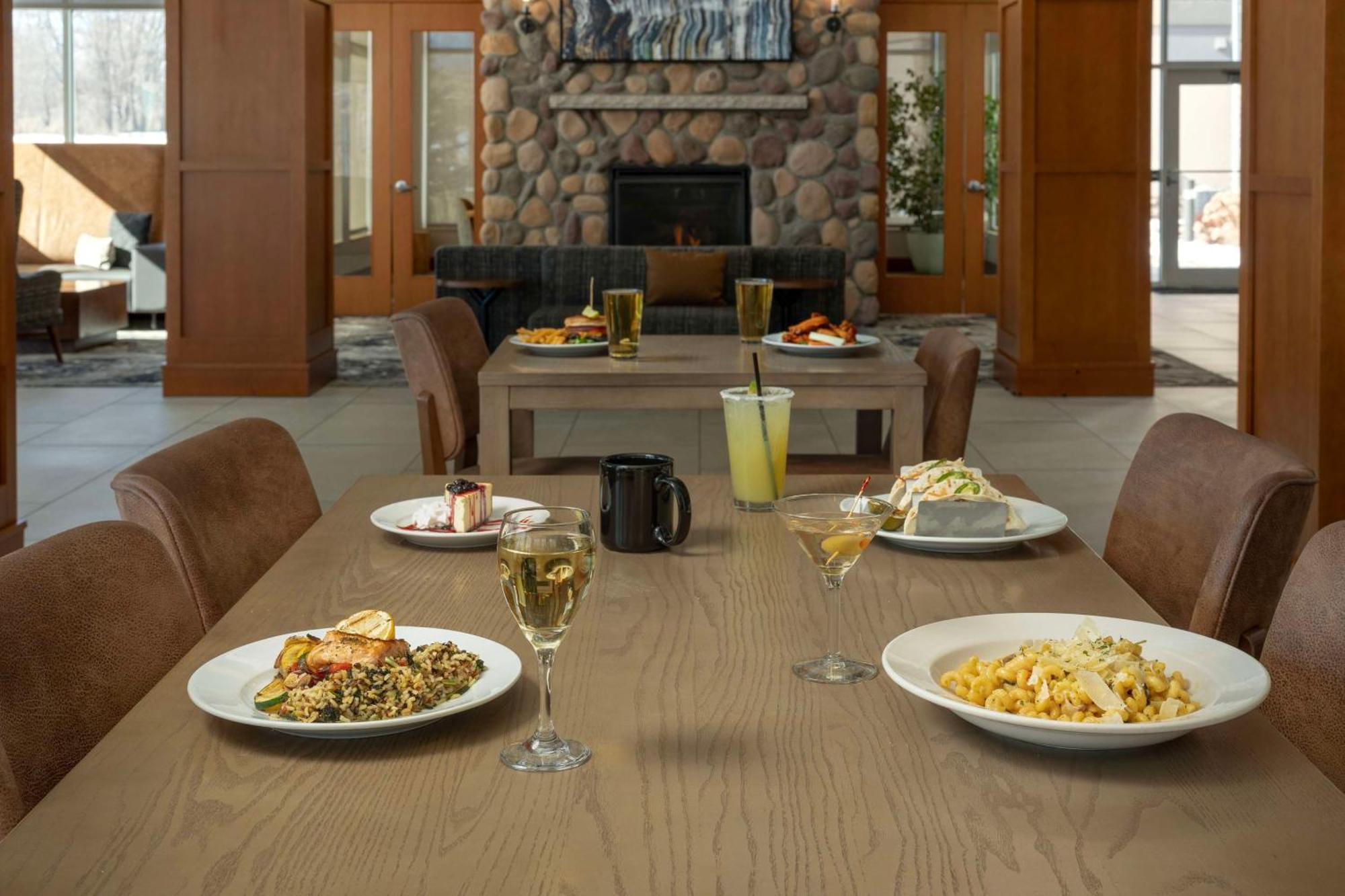 Hilton Garden Inn Cedar Falls Conference Center Luaran gambar